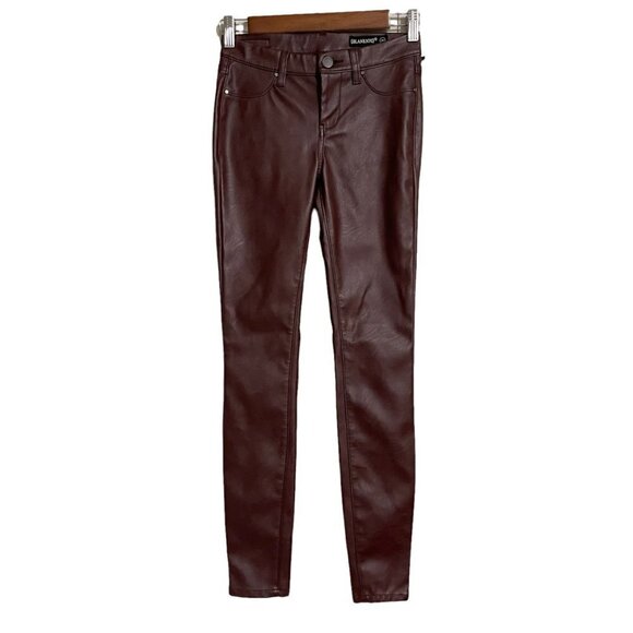 Blank NYC Women's NWT Burgundy Vegan Leather Mid Rise Skinny Pants Size 24 - Picture 2 of 9